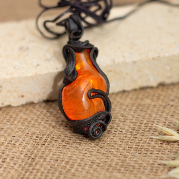 Přívěsek  velký s oranžovým sklem – La Sofia