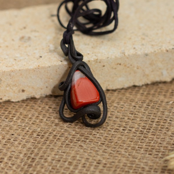 Přívěsek malý s červeným jaspisem – La Sofia