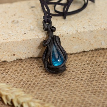 Přívěšek malý s modrou skleněnou kapkou – La Sofia