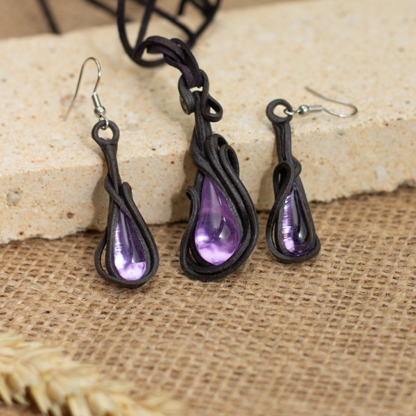 Sada šperků: Přívěšek a náušnice s fialovými kapkami – La Sofia