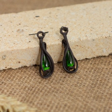 Náušnice se zelenými skleněnými kapkami – La Sofia