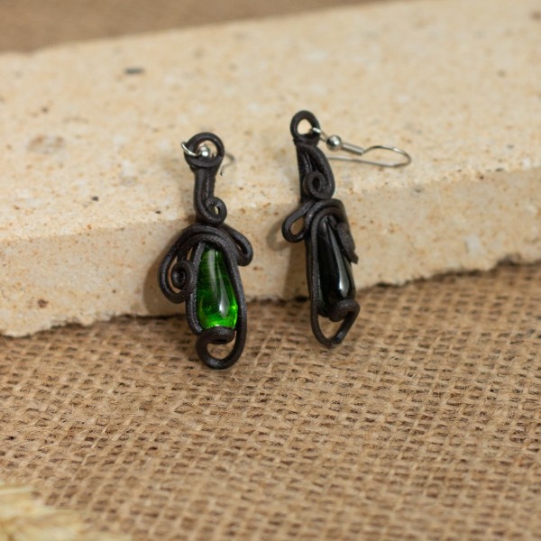 Náušnice se zelenými skleněnými kapkami – La Sofia